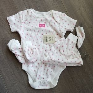 Baby girl onesie gift set
